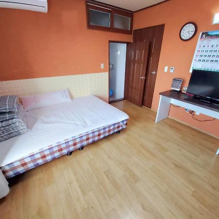 Hotel Feeling Good House Jeju Esterno foto