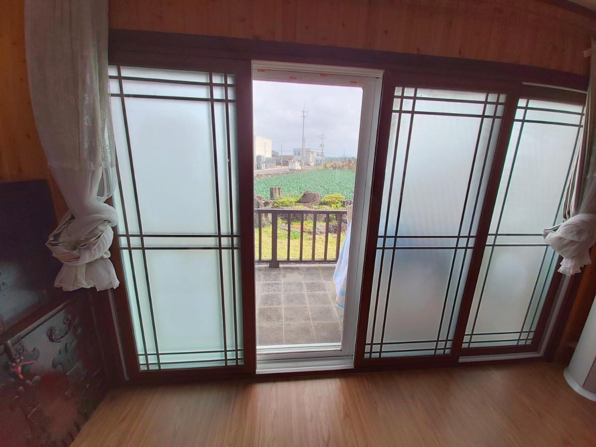 Hotel Feeling Good House Jeju Esterno foto