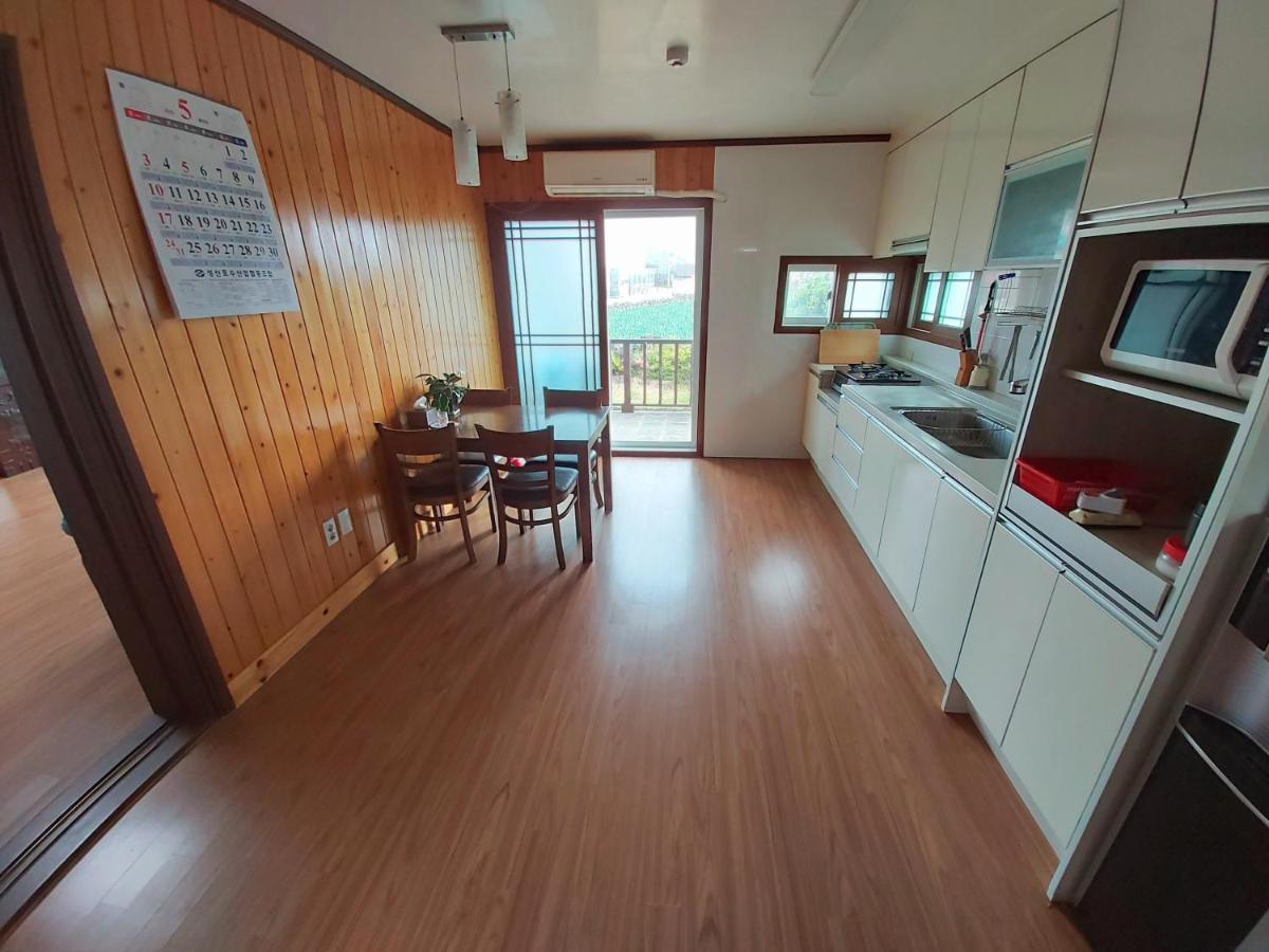 Hotel Feeling Good House Jeju Esterno foto
